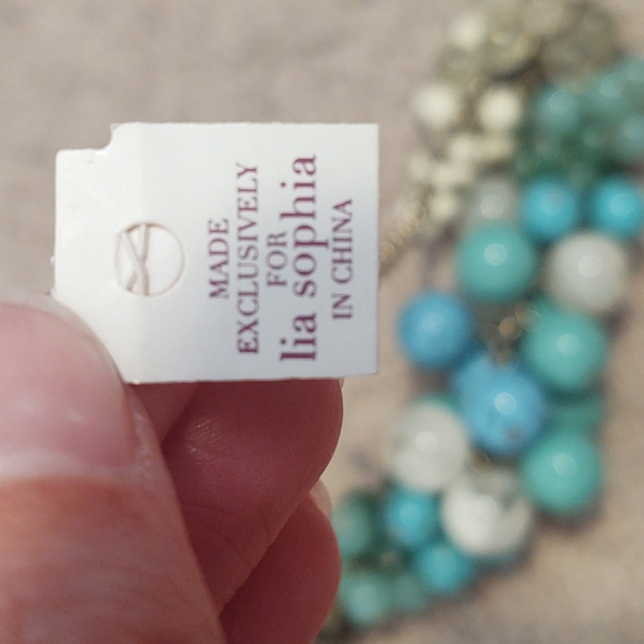 Turquoise beaded necklace - Picture 2 of 4